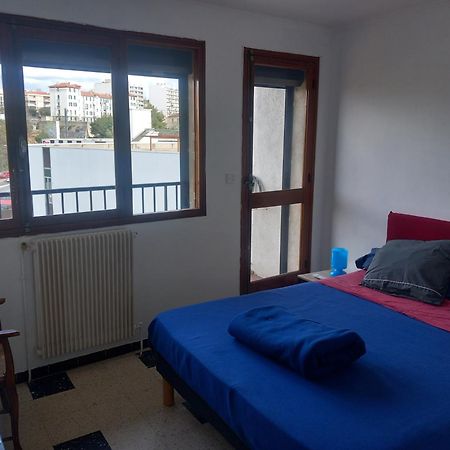 Chambre B1 Dans Un Appartement En Colocation Marsella Exterior foto